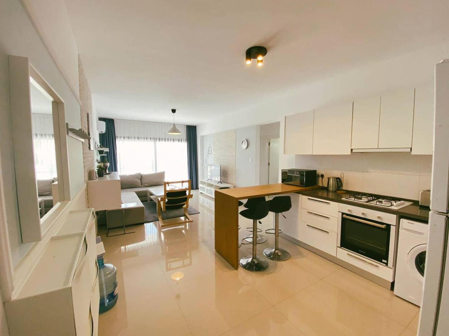 Stunning 2 Bedroom Holiday Home In 5-Star Resort Trikomo Buitenkant foto